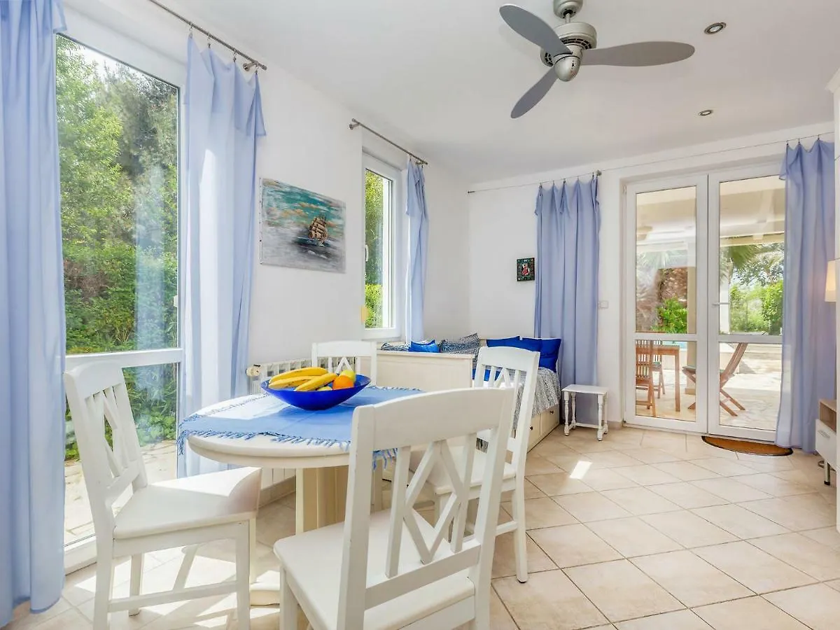 Beautiful Villa In Premantura With Private Pool And Sea View Pula Kroatien